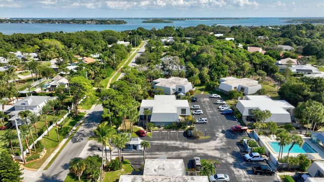 3860 Jefferson Street, Stuart, FL 34997