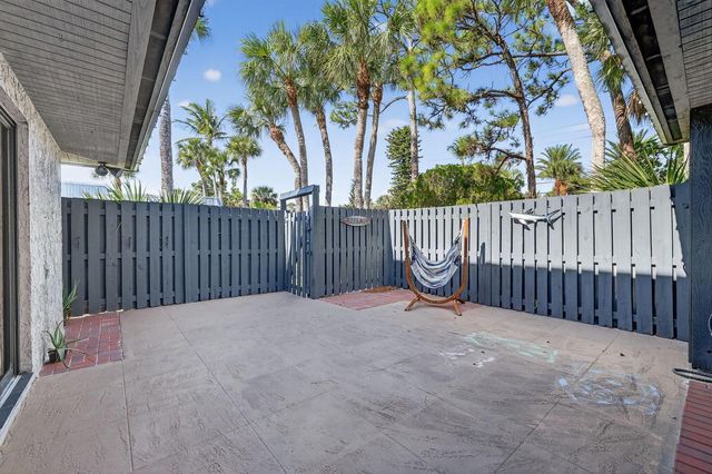 3860 Jefferson Street, Stuart, FL 34997