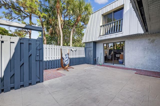 3860 Jefferson Street, Stuart, FL 34997