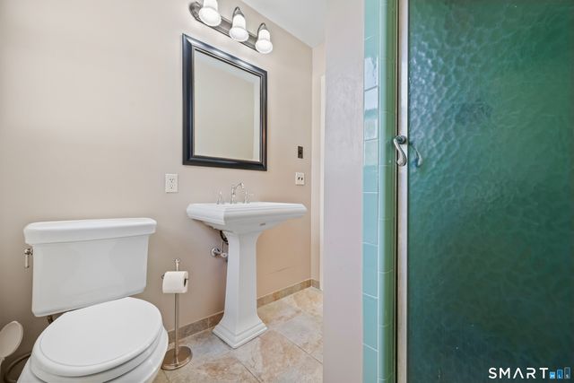 107 Stonehedge Drive North, Greenwich, CT 06831