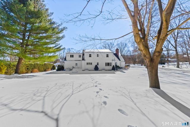 107 Stonehedge Drive North, Greenwich, CT 06831