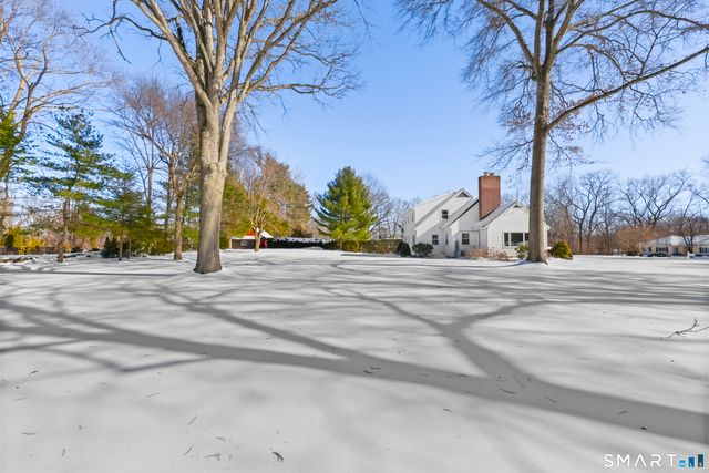 107 Stonehedge Drive North, Greenwich, CT 06831