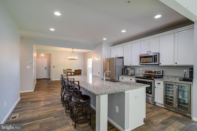 2311 RIVERVIEW RD, Essex, MD 21221