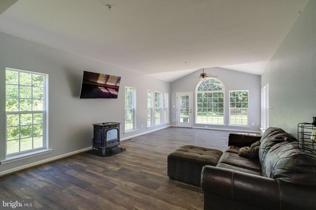 2311 RIVERVIEW RD, Essex, MD 21221