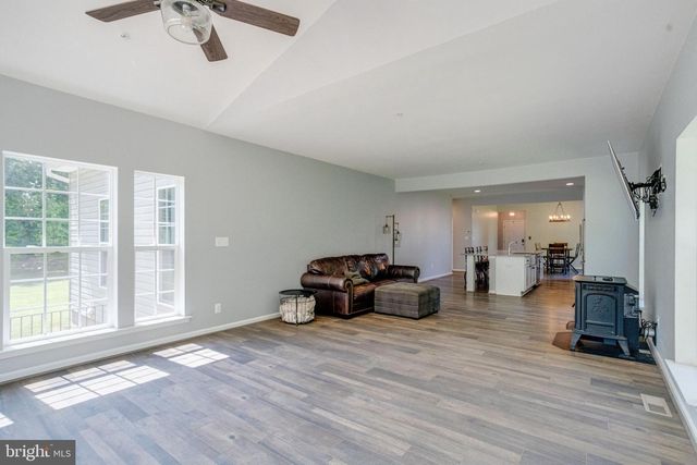 2311 RIVERVIEW RD, Essex, MD 21221