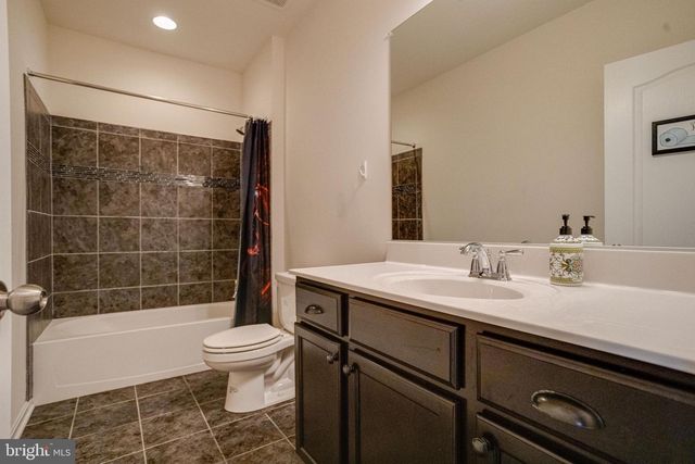 2311 RIVERVIEW RD, Essex, MD 21221