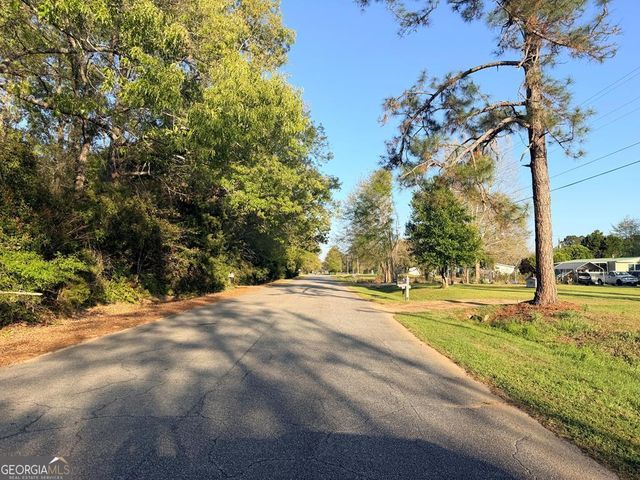 6022 Jenkins Road, Albany, GA 31705
