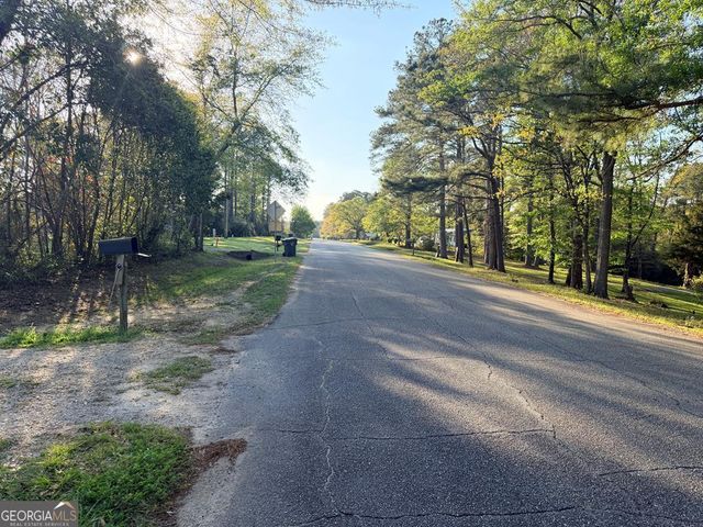 6022 Jenkins Road, Albany, GA 31705