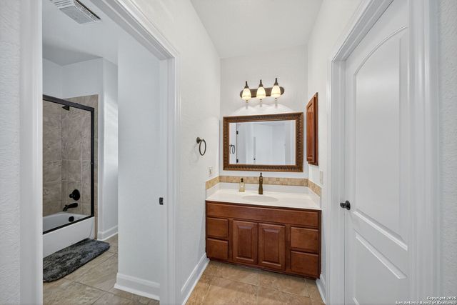 18627 Canoe Brk, San Antonio, TX 78258