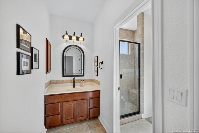 18627 Canoe Brk, San Antonio, TX 78258