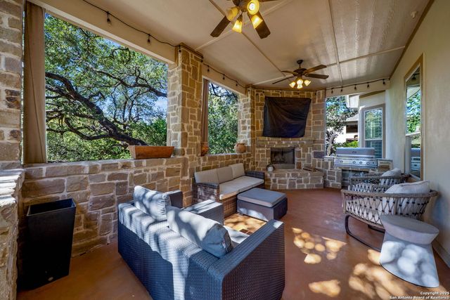 18627 Canoe Brk, San Antonio, TX 78258