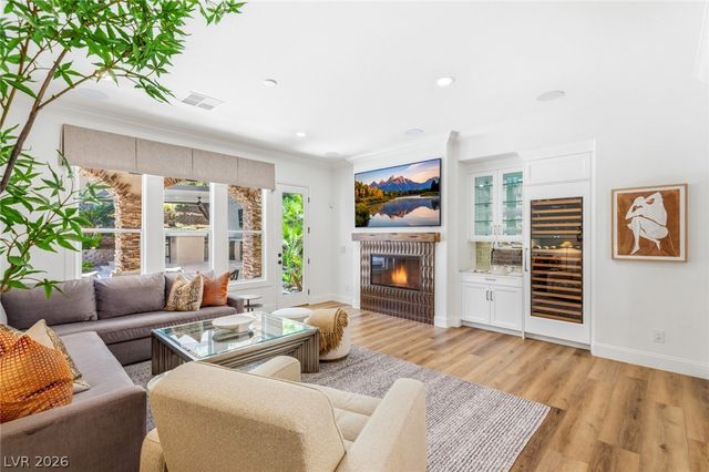 1205 Moselle Court, Las Vegas, NV 89144