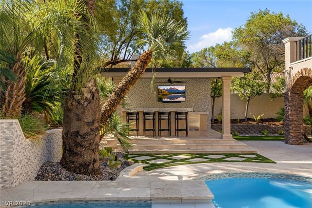 1205 Moselle Court, Las Vegas, NV 89144