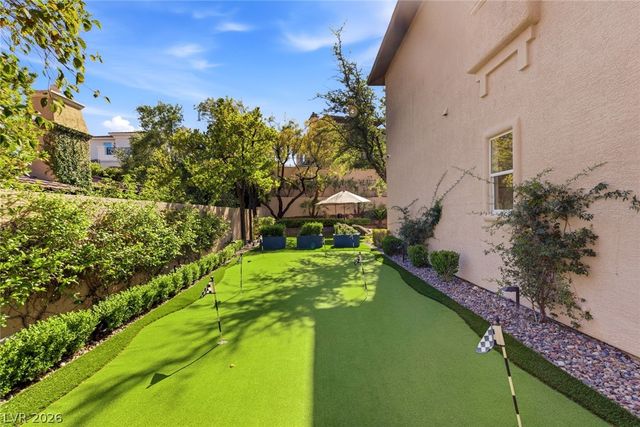 1205 Moselle Court, Las Vegas, NV 89144