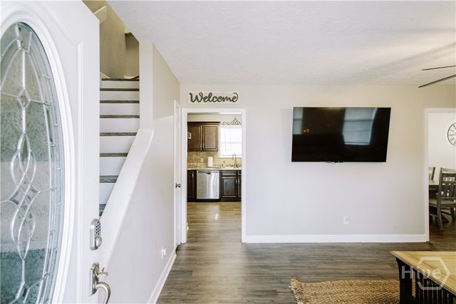 306 Redan Drive, Savannah, GA 31410