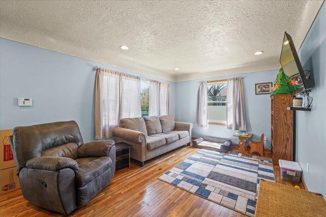 257 Fairfield Street, Waterloo, IA 50703