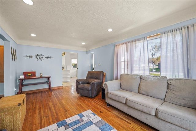 257 Fairfield Street, Waterloo, IA 50703