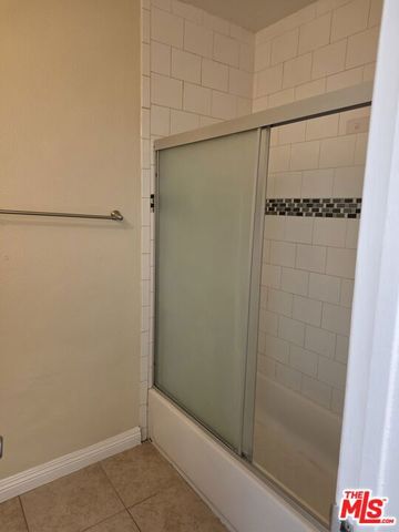 754 E 84th Place 4, Los Angeles, CA 90001