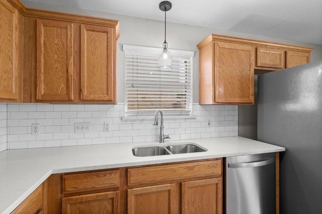 440 Grey Feather CT, Round Rock, TX 78665