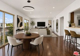 936 N Hudson Avenue 302, Los Angeles, CA 90038