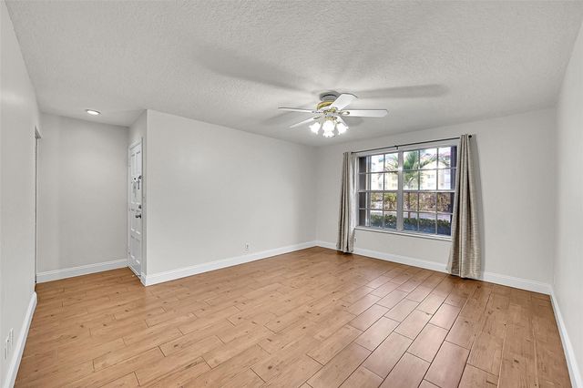 428 NW 70th Avenue 140, Plantation, FL 33317