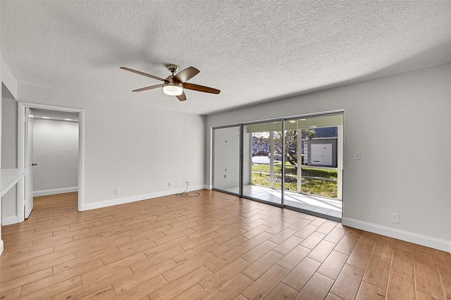 428 NW 70th Avenue 140, Plantation, FL 33317