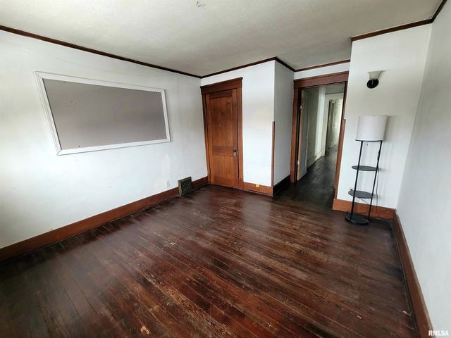 1220 N UNIVERSITY Street, Peoria, IL 61606