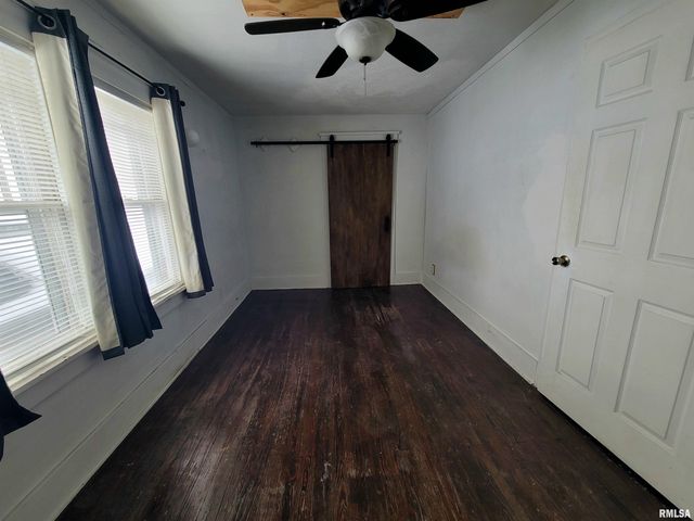 1220 N UNIVERSITY Street, Peoria, IL 61606