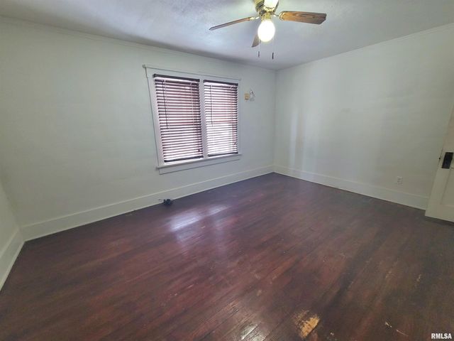 1220 N UNIVERSITY Street, Peoria, IL 61606