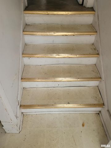 1220 N UNIVERSITY Street, Peoria, IL 61606