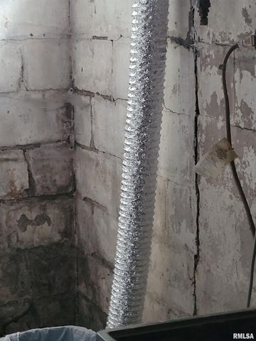 1220 N UNIVERSITY Street, Peoria, IL 61606