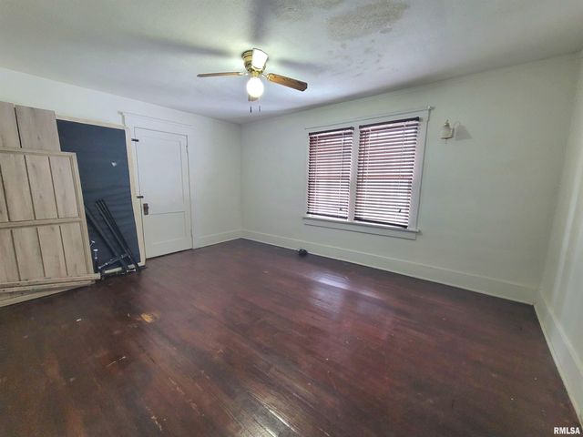 1220 N UNIVERSITY Street, Peoria, IL 61606