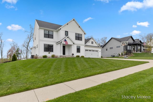 6327 Bentley Drive, Belmont, MI 49306