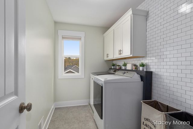 6327 Bentley Drive, Belmont, MI 49306