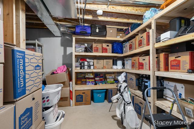 6327 Bentley Drive, Belmont, MI 49306