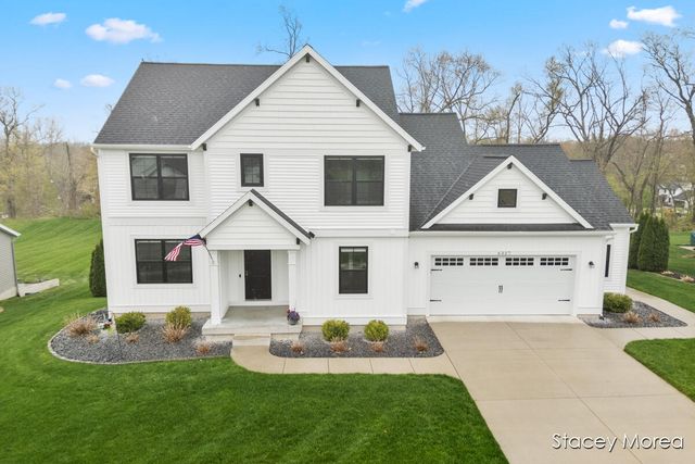 6327 Bentley Drive, Belmont, MI 49306