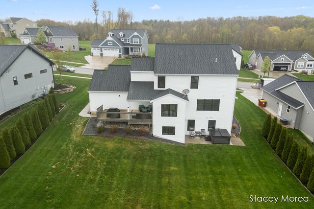 6327 Bentley Drive, Belmont, MI 49306