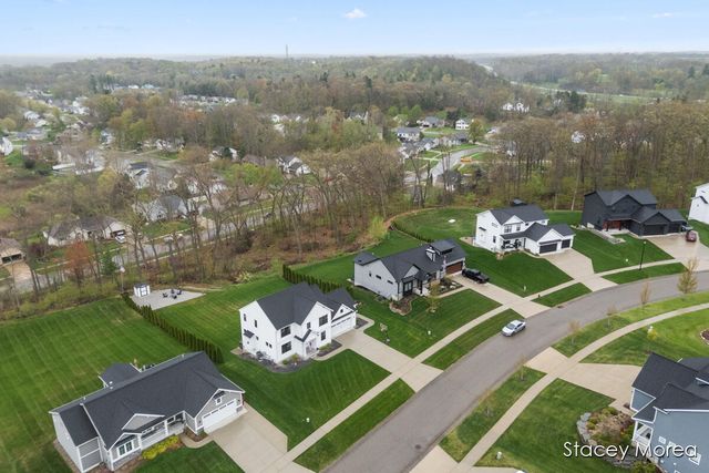 6327 Bentley Drive, Belmont, MI 49306