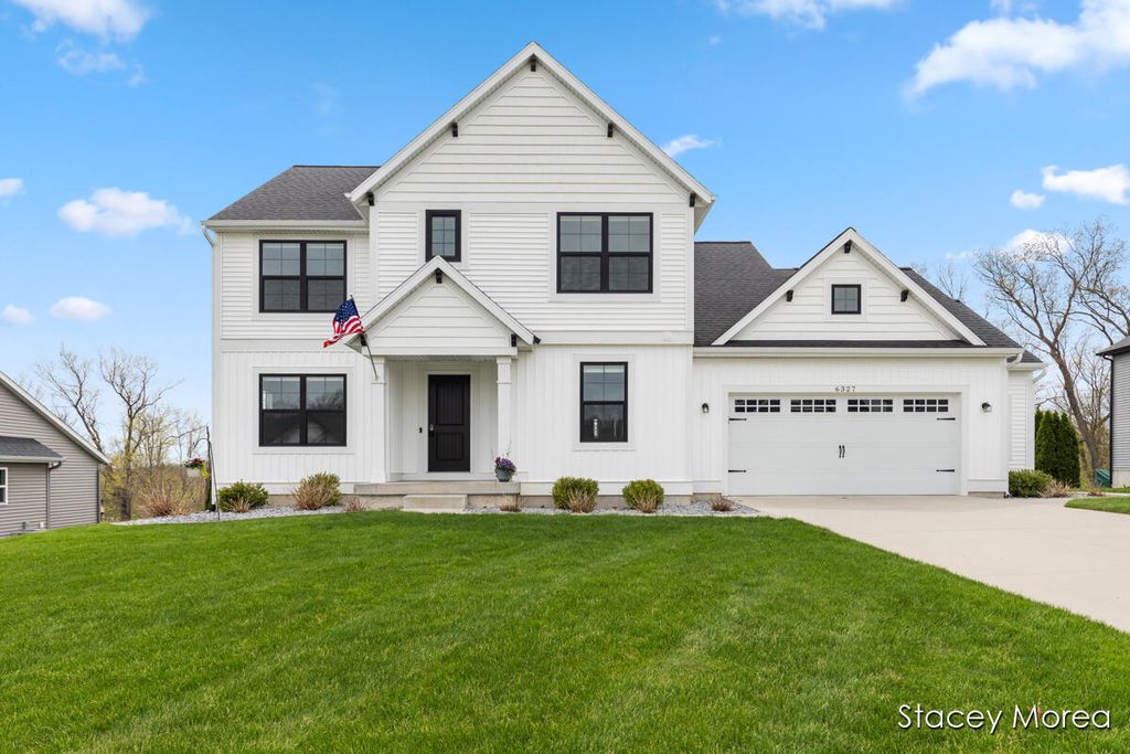 6327 Bentley Drive, Belmont, MI 49306