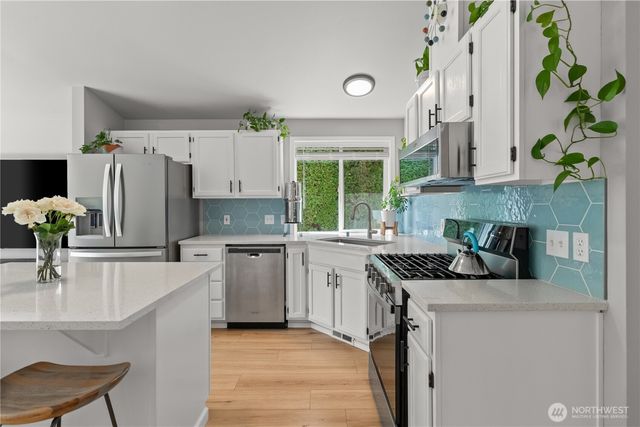 3702 48th Avenue NE, Tacoma, WA 98422