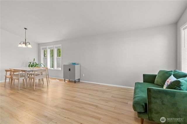 3702 48th Avenue NE, Tacoma, WA 98422