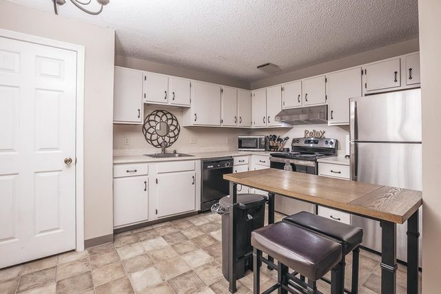 3 Northbrook Dr Unit 307, Manchester, NH 03102