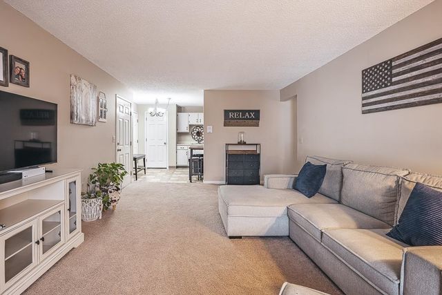 3 Northbrook Dr Unit 307, Manchester, NH 03102