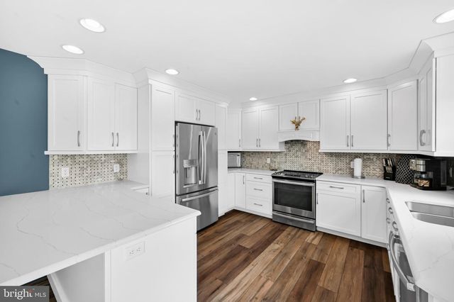340 WISSLER WAY, Landisville, PA 17538