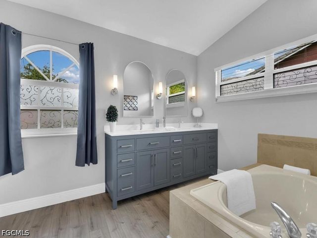 11481 Bent Pine DR, Fort Myers, FL 33913