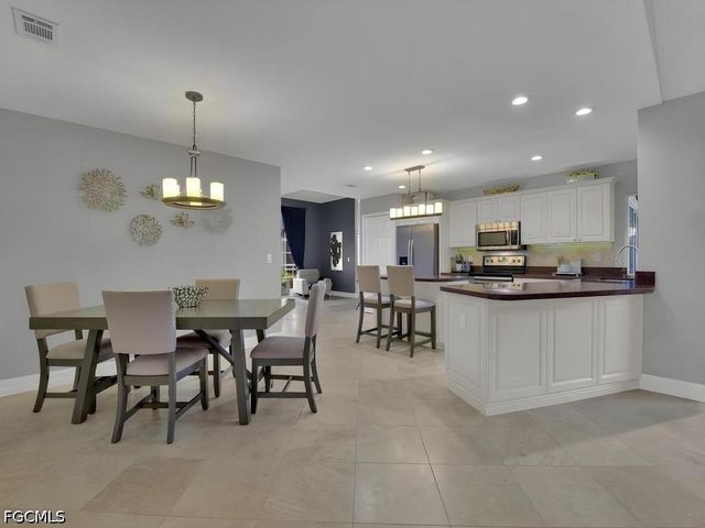 11481 Bent Pine DR, Fort Myers, FL 33913