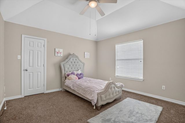 7724 Brook Meadow Lane, Fort Worth, TX 76133