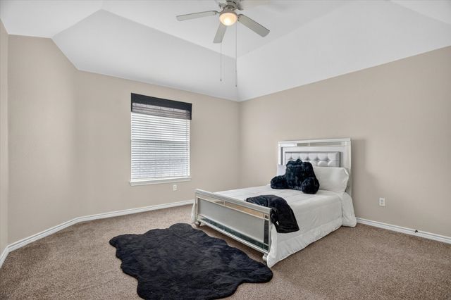 7724 Brook Meadow Lane, Fort Worth, TX 76133