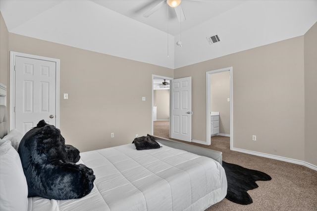 7724 Brook Meadow Lane, Fort Worth, TX 76133