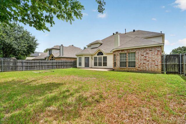 7724 Brook Meadow Lane, Fort Worth, TX 76133